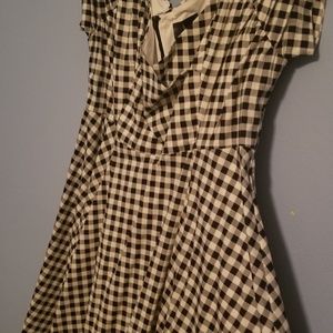 Retro chic dress